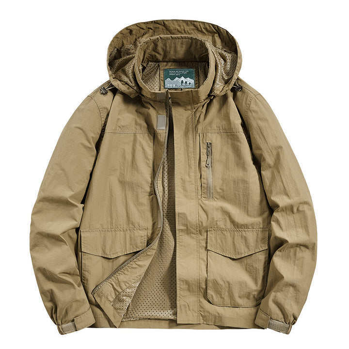 Herren Kapuzen-Outdoorjacke mit atmungsaktivem Meshfutter, wasserabweisender Ripstop‑Hülle & verdecktem Frontreißverschluss Echoarchiv