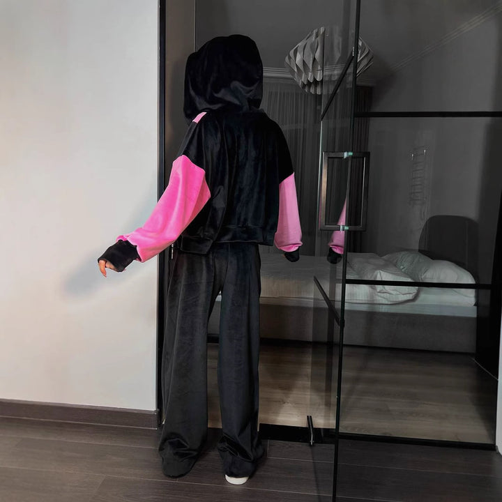 Damen kurze Velours-Zipperjacke mit V-förmigem Einsatz, überschnittenen Ärmeln und elastischem Saum – Célinea