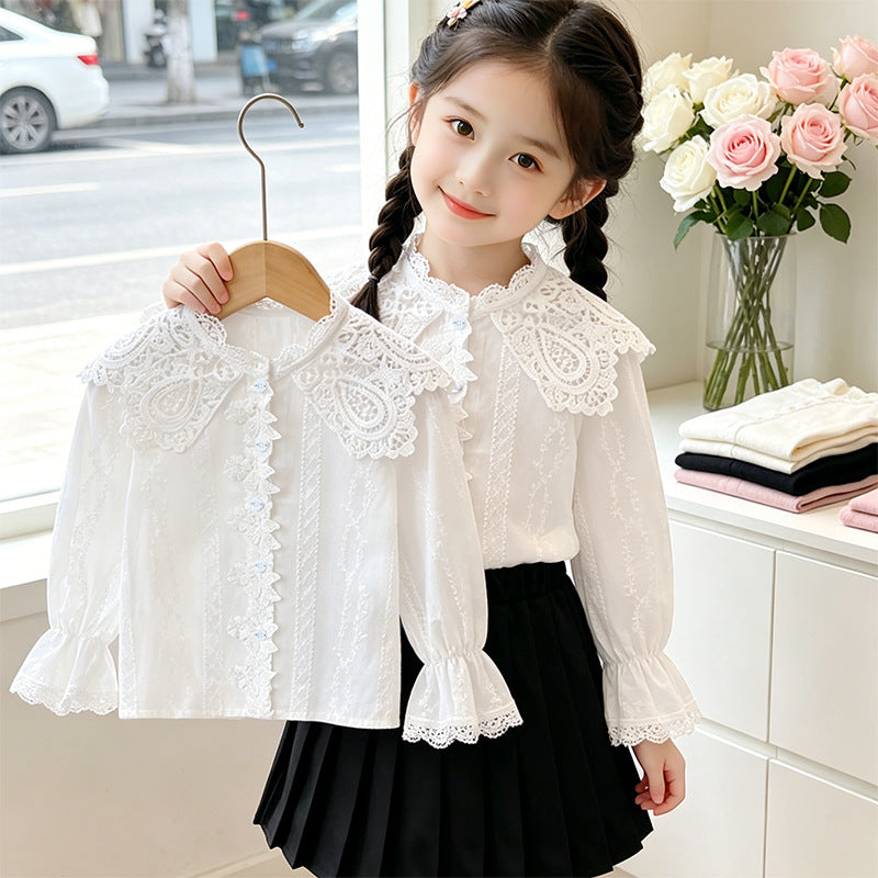 Mädchen elegante Bluse mit Rüschenkragen und Spitzenakzenten Echo Archiv