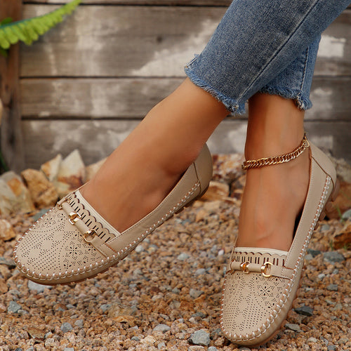 Damen  perforierte Mokassin-Loafer mit gepolstertem Komfortfußbett und dekorativem Metalldetail Echo Archiv
