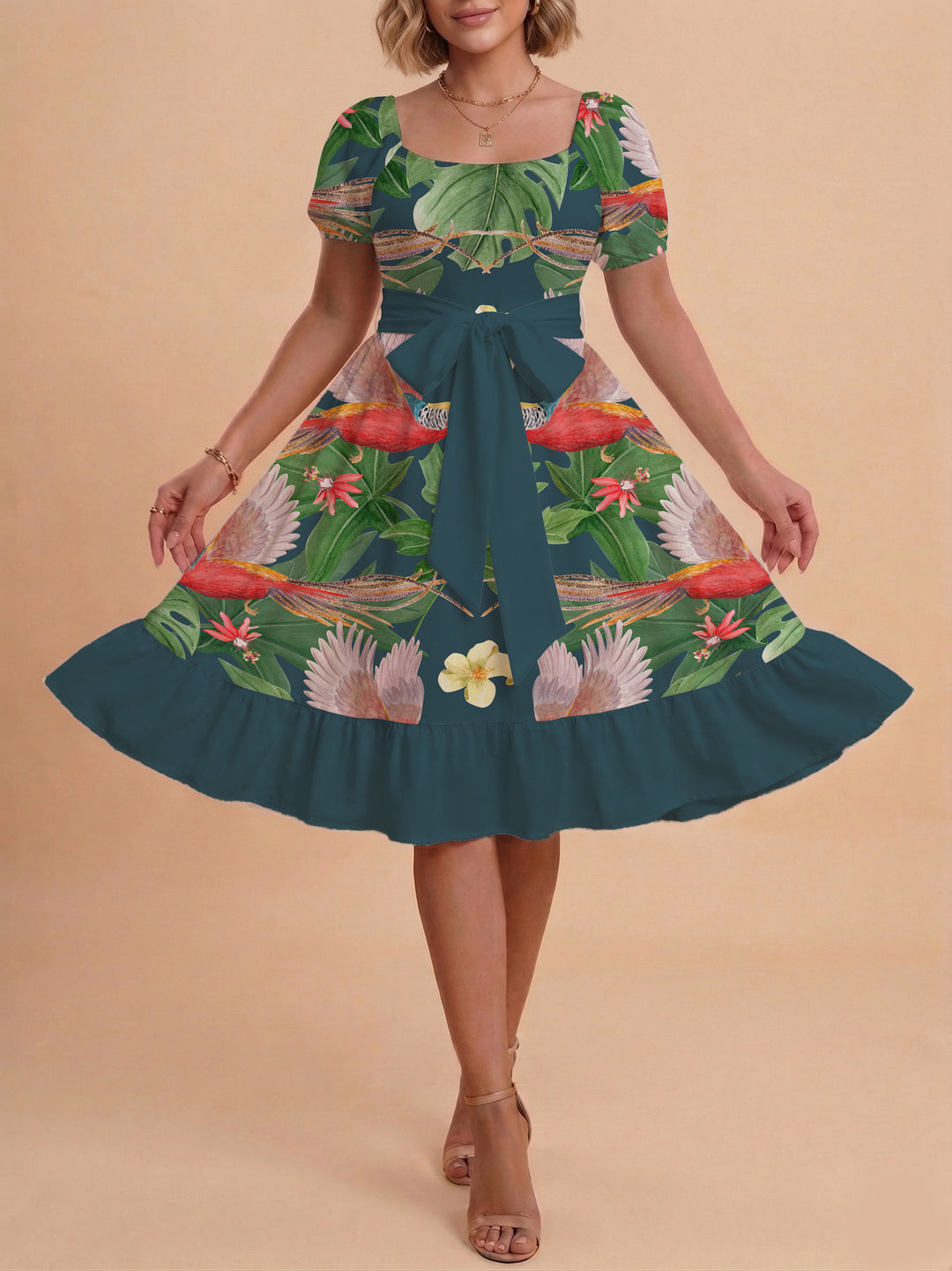 Damen Blumenkleid mit taillierbarem Gürtel und voluminösen Ärmeln Echo Archiv