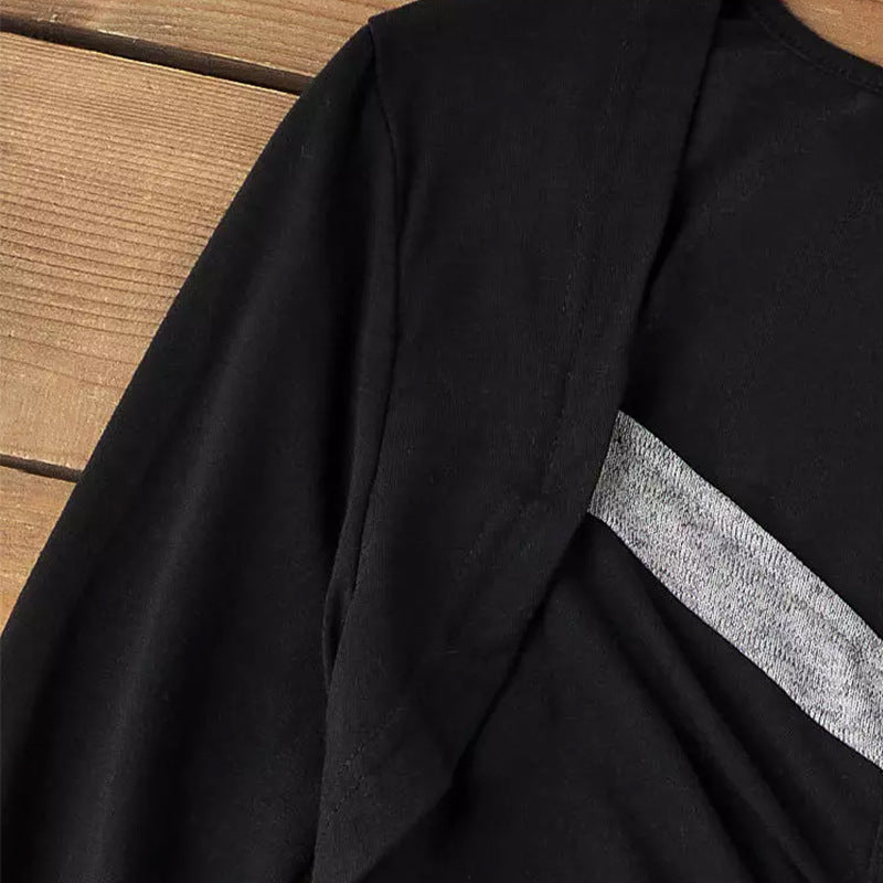 Damen Figurbetontes zweifarbiges Langarmshirt mit V-Ausschnitt, geraffter Brustpartie und Zierknöpfen – Avérine