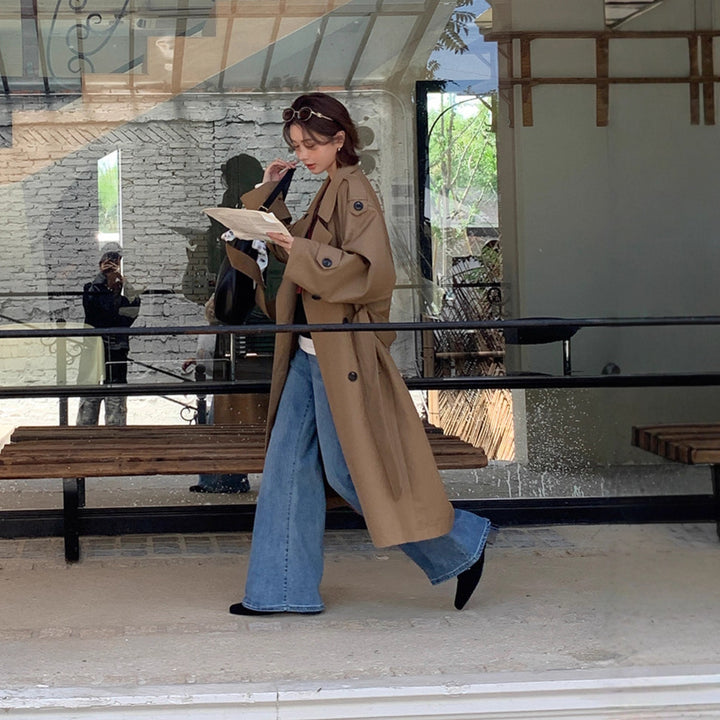 Damen Langer Trenchcoat im Oversize‑Look mit Bindegürtel und Schulterpatten Echoarchiv