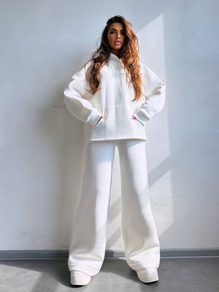 Damen Scuba-Fleece Lounge-Set mit Oversize-Kapuzenpullover und weiter Flare-Hose – Auréline