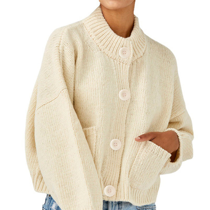 Damen Kurzer Boxy-Cardigan aus Grobstrick mit hoher Knopfleiste und Eingrifftaschen Echo Archiv