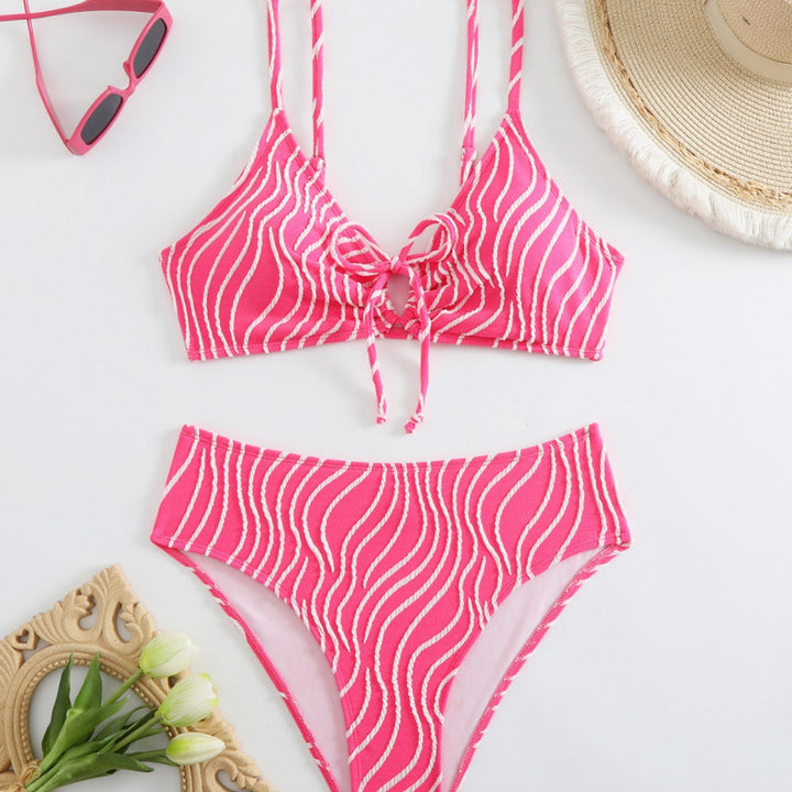 Damen Triangelbikini mit verspieltem Wellenmuster und verstellbarem Oberteil Echo Archiv