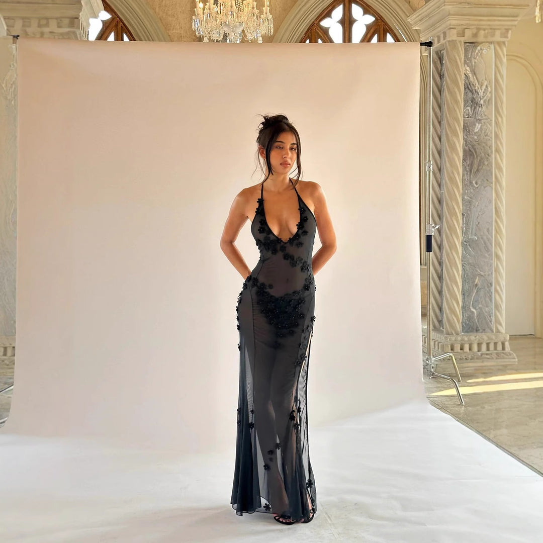 Damen Dekoratives Maxikleid mit raffinierten Spitzenakzenten und verführerischem V-Ausschnitt Echo Archiv
