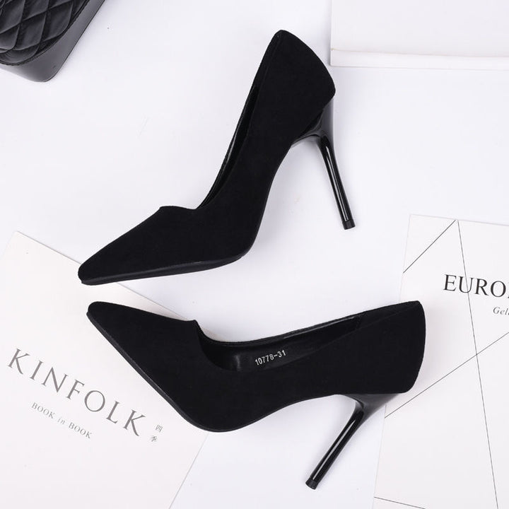 Damen Elegante spitz zulaufende Velours‑Optik Pumps mit schmalem Stiletto Echo Archiv