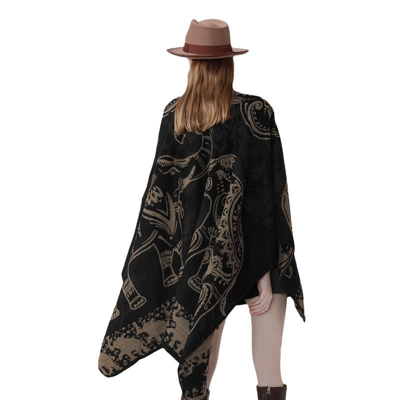 Damen Jacquard-Kimono-Cape aus Wollmix mit ornamentalen Tiermotiven – Célinea
