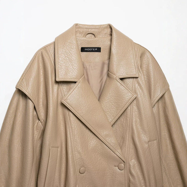Damen Kurz geschnittene Kunstlederjacke im Oversized-Trenchstil Echoarchiv