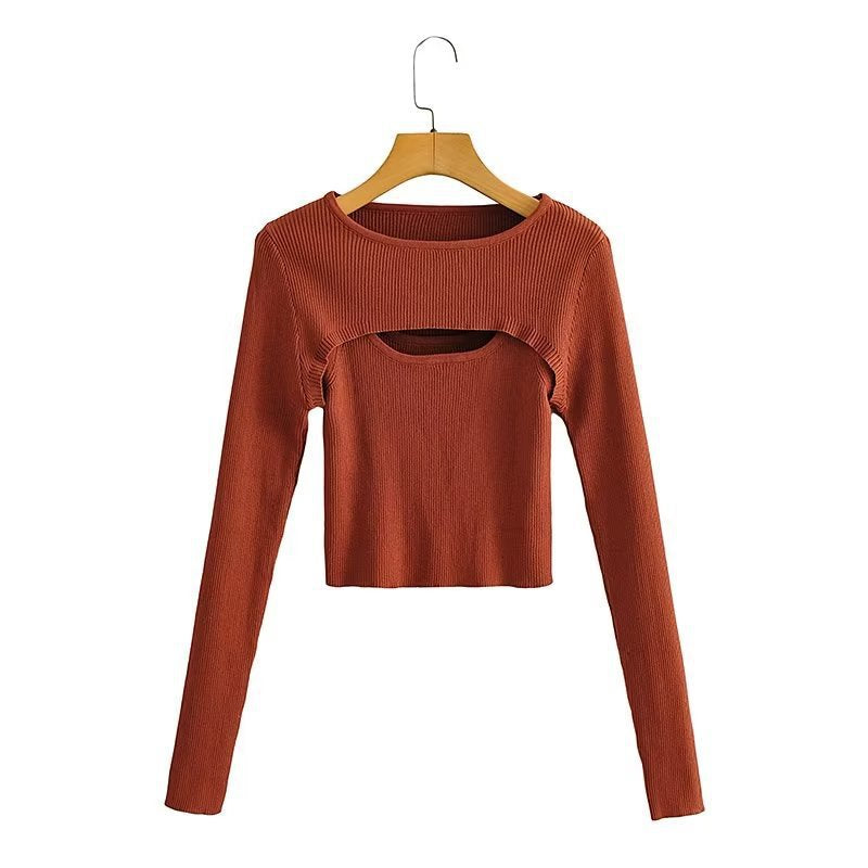 Damen Kurz geschnittenes Rippstrick-Top mit asymmetrischen Cut-Outs und Rundhalsausschnitt Echo Archiv