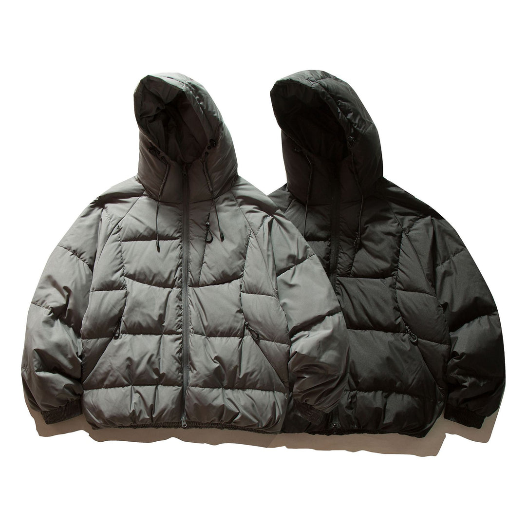 Herren Voluminöse Steppjacke mit Thermo-Isolierung und hoher Kapuze Echoarchiv