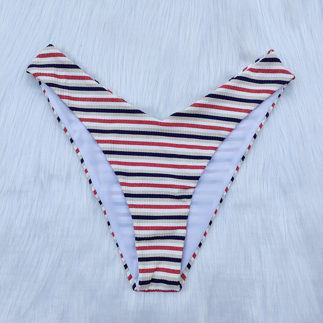 Damen Triangel-Bikini mit mehrfachen Trägern Echo Archiv