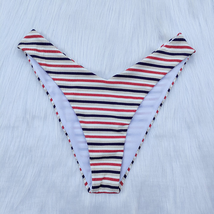 Damen Triangel-Bikini mit mehrfachen Trägern Echo Archiv