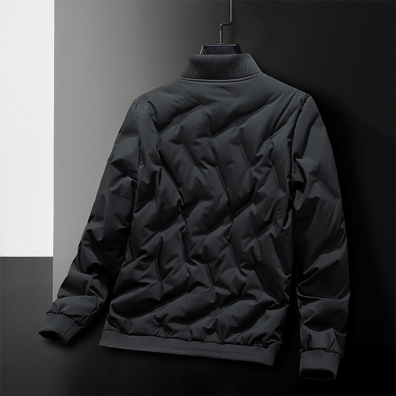 Herren modische Bomberjacke mit wasserabweisendem Material und elastischen Bündchen Echoarchiv