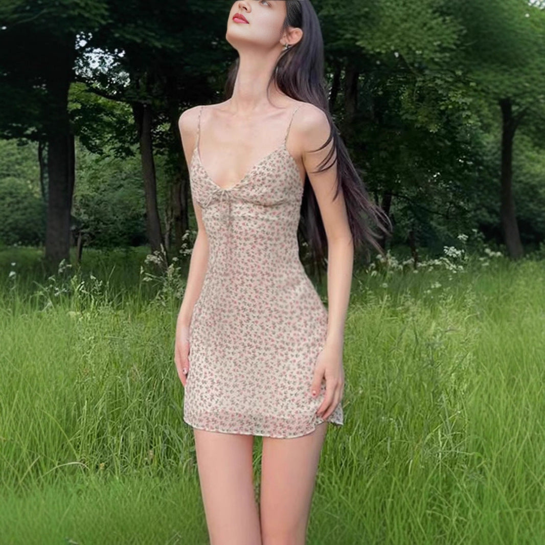 Damen Sommerliches Minikleid mit floralem Muster und Schnürung Echo Archiv