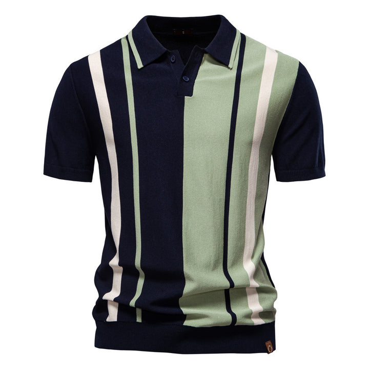 Herren nan retro-inspiriertes Strickpolo mit vertikaler Intarsienstruktur und offenem Kentkragen Echo Archiv