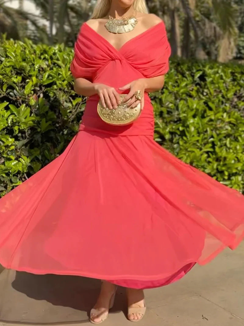 Damen nan fließendes Abendkleid mit transparentem Chiffon-Capelet, V-Ausschnitt und taillierter Drapierung Echo Archiv