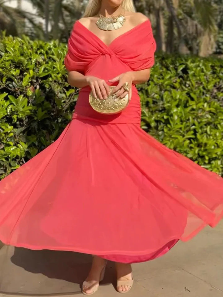 Damen nan fließendes Abendkleid mit transparentem Chiffon-Capelet, V-Ausschnitt und taillierter Drapierung Echo Archiv