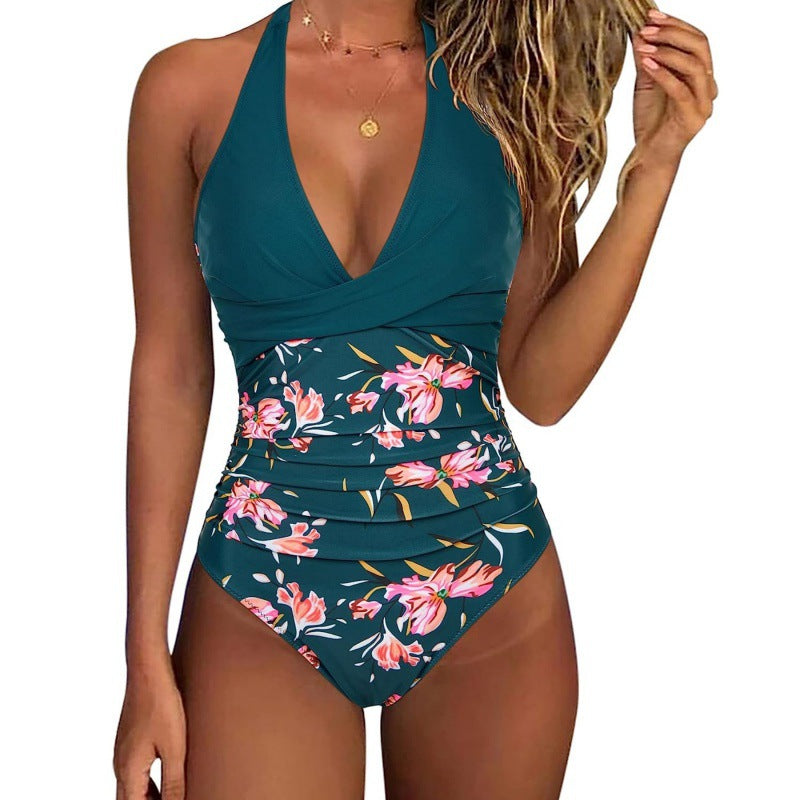 Damen Schwimmanzug mit femininer Raffung und modischem Blattmuster Echo Archiv