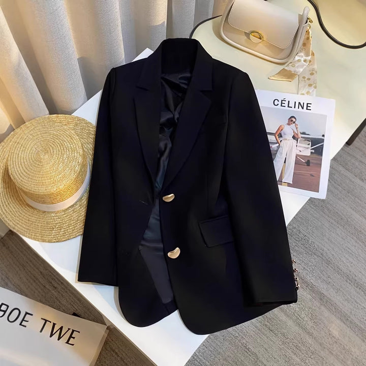 Damen Eleganter Blazer mit goldenen Details Echoarchiv