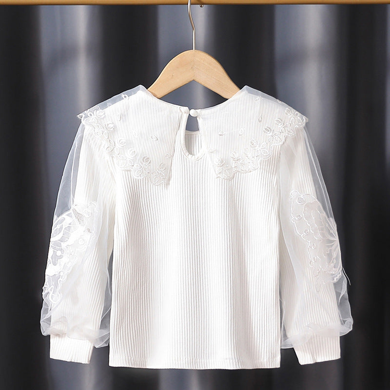 Mädchen Bluse mit transparenten Puffärmeln und floralem Spitzenbesatz Echo Archiv