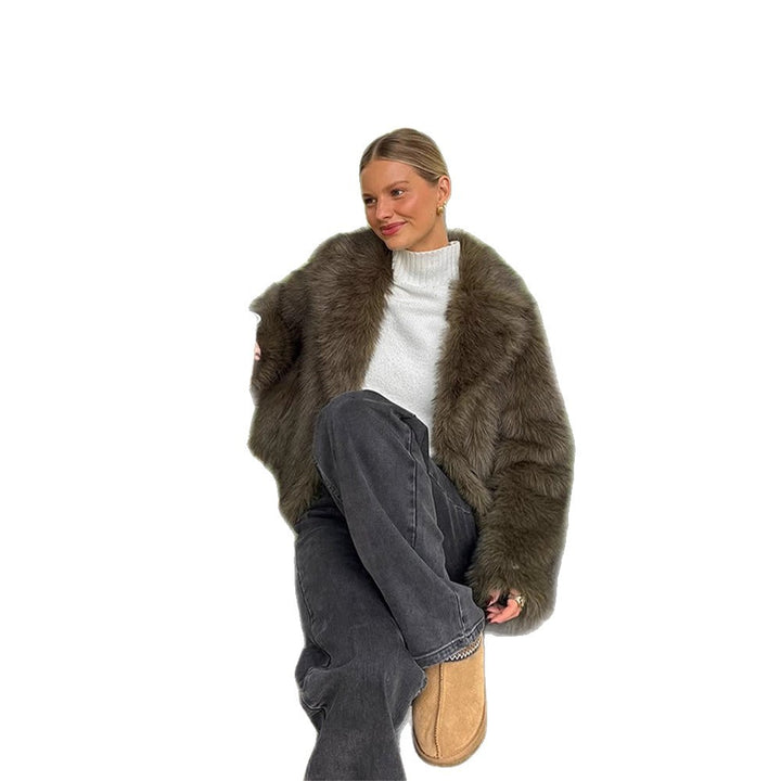 Damen Boxy-Kunstfelljacke mit voluminösem Schalkragen und weicher Teddystruktur Echoarchiv