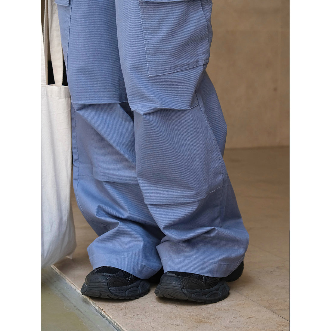 Damen Weite Cargo-Palazzohose mit Bundfalten und großen Klappentaschen Echoarchiv