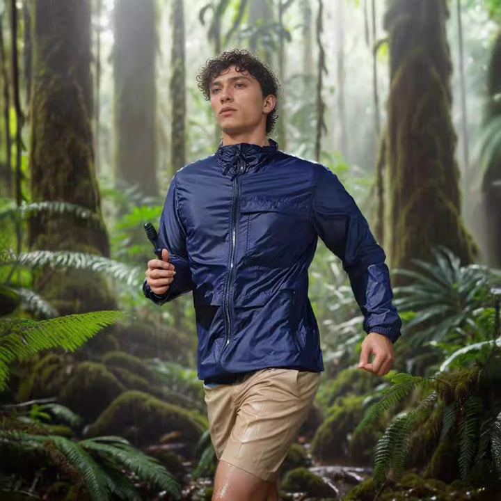 Herren leichte und atmungsaktive Outdoor-Jacke mit Kapuze Echoarchiv