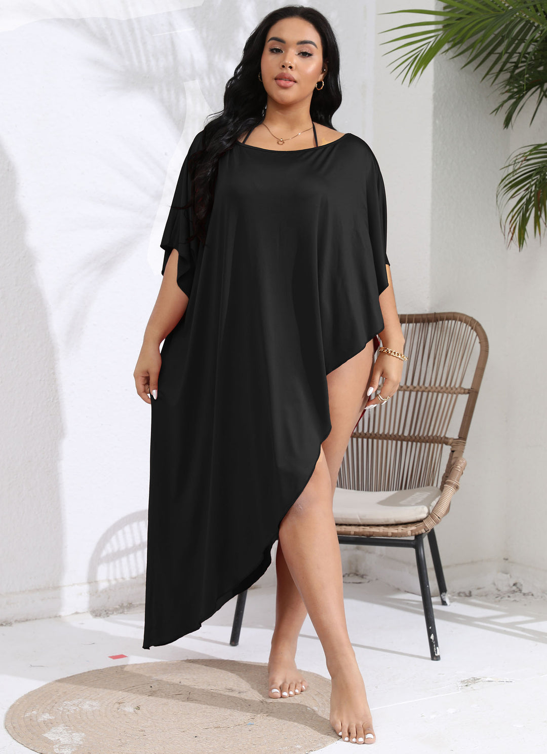 Damen luftiger Strandüberwurf mit elegantem asymmetrischen Schnitt Echo Archiv