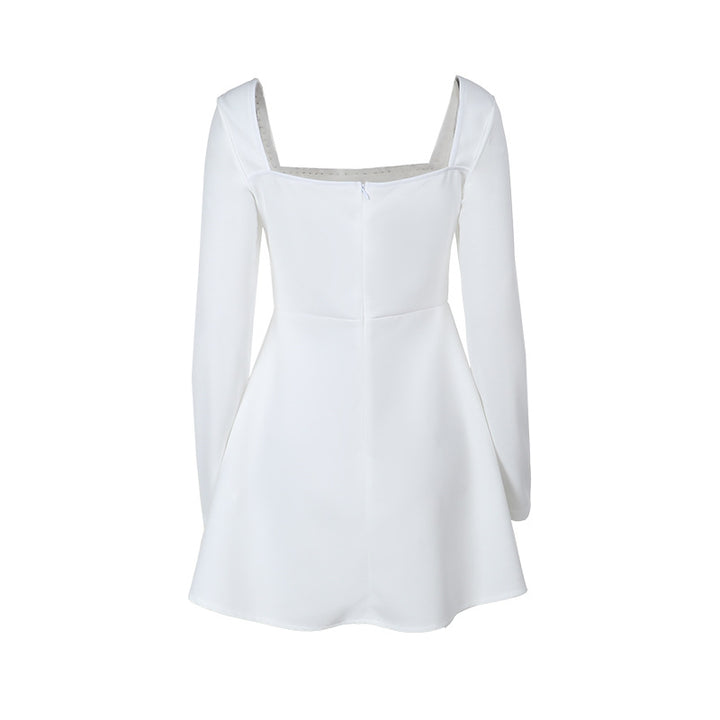 Damen tailliertes Skater-Minikleid mit quadratischem Ausschnitt und langen Ärmeln Echo Archiv