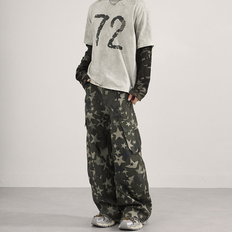 Herren weite Cargo-Palazzo-Hose mit allover Sternen-Print und Utility-Taschen Echo Archiv