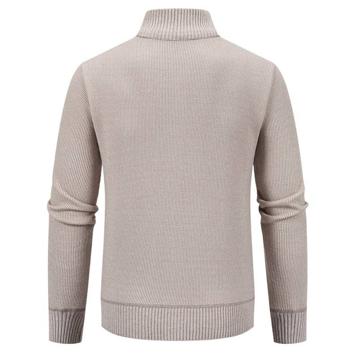 Herren Strickjacke mit hohem Kragen und modernen Reißverschlusstaschen Echoarchiv