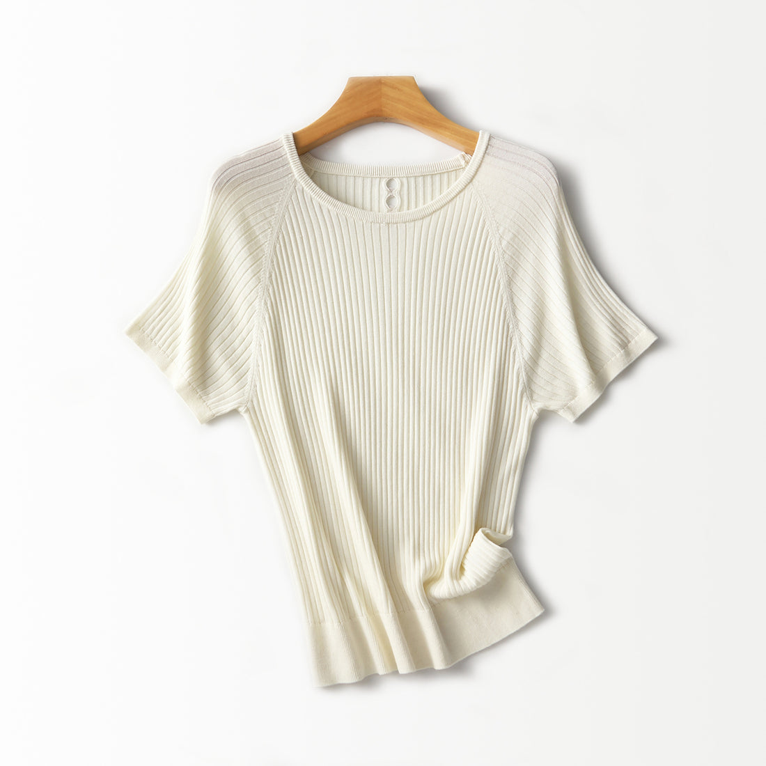 Damen Geripptes Kurzarm-Strickshirt mit Rundhalsausschnitt und Schlüsselloch-Detail Echo Archiv