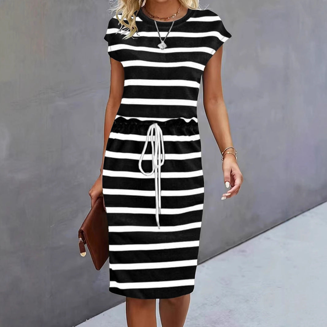 Damen Freizeitleinenkleid mit bunten Streifen und verstellbarem Taillenzug Echo Archiv