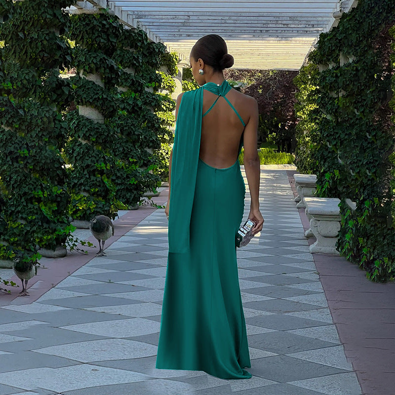 Damen Elegantes Maxikleid mit schmalem Schnitt und asymmetrischem Träger Echo Archiv