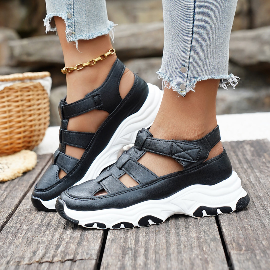 Damen  sportive Plateau-Sandalette im Sneakerstil mit verstellbaren Riemen und dämpfender EVA-Sohle Echo Archiv