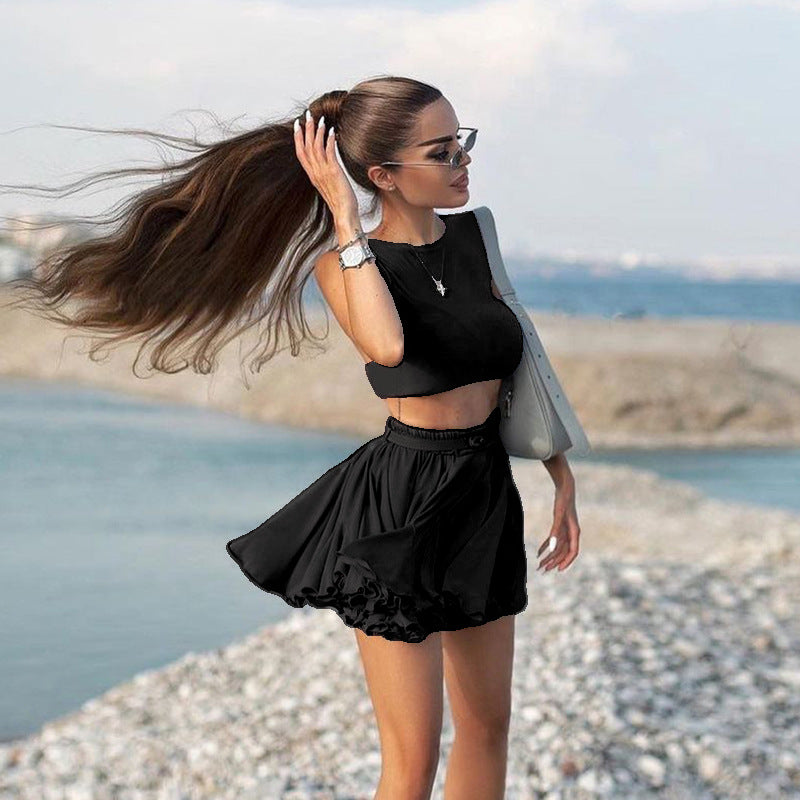 Damen Sportliches Crop-Top und Skaterrock Set Echo Archiv