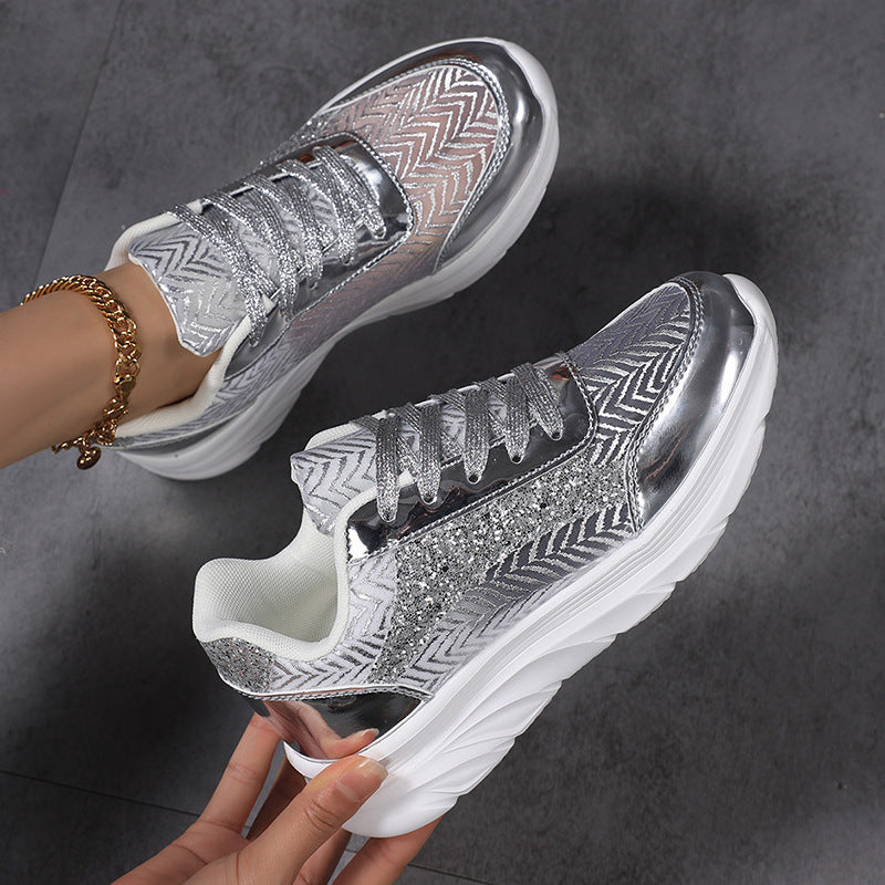 Damen nan glamouröser auffälliger Sneaker mit Glitzerpaneelen jacquardgewebtem Obermaterial und ergonomischer Wellenlaufsohle Echo Archiv