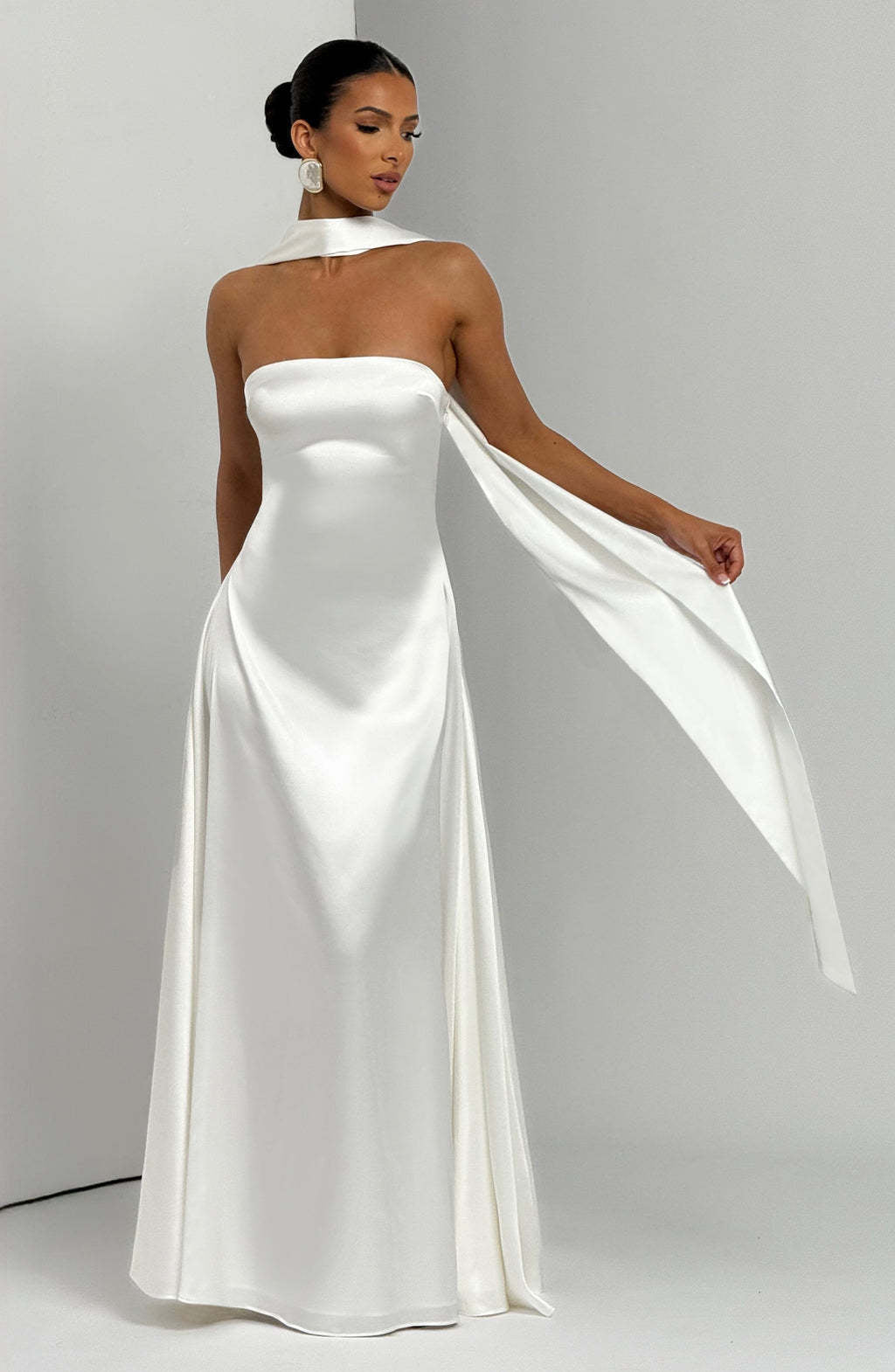 Damen Elegantes und schickes Langarm Abendkleid Echo Archiv