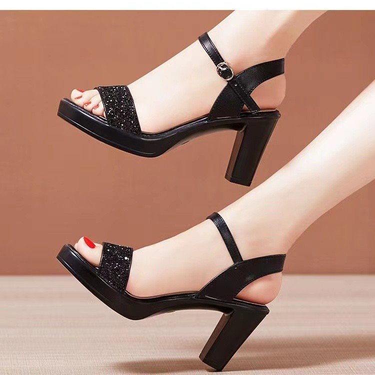 Damen nan Glitzer-Zehenschlaufen-Sandalette mit Plateaueffekt und stabilem Blockabsatz Echo Archiv