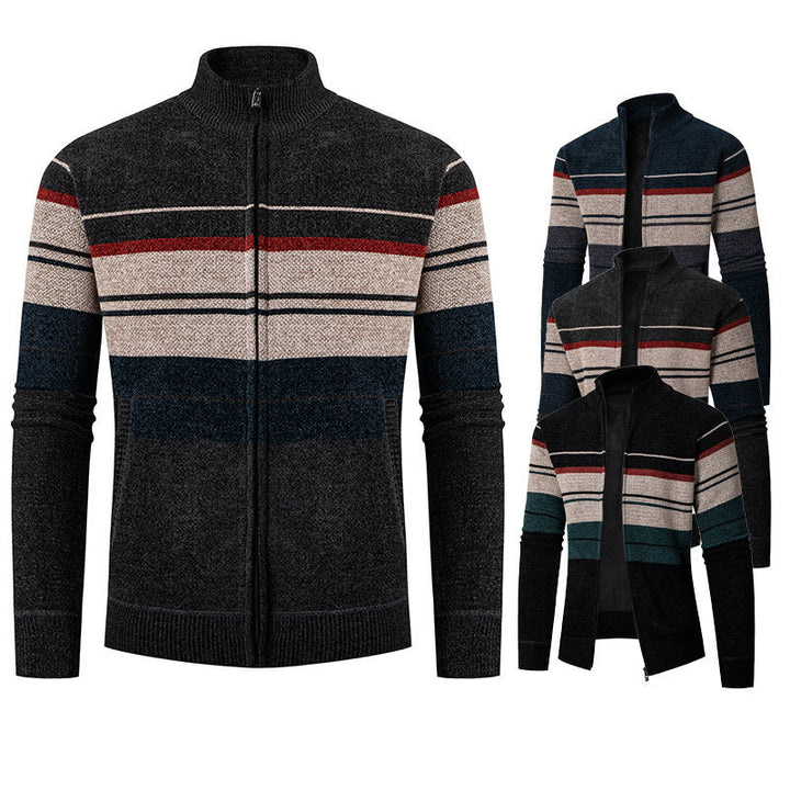Herren modische Strickjacke mit kontrastierenden Streifen und hochabschließendem Kragen Echoarchiv