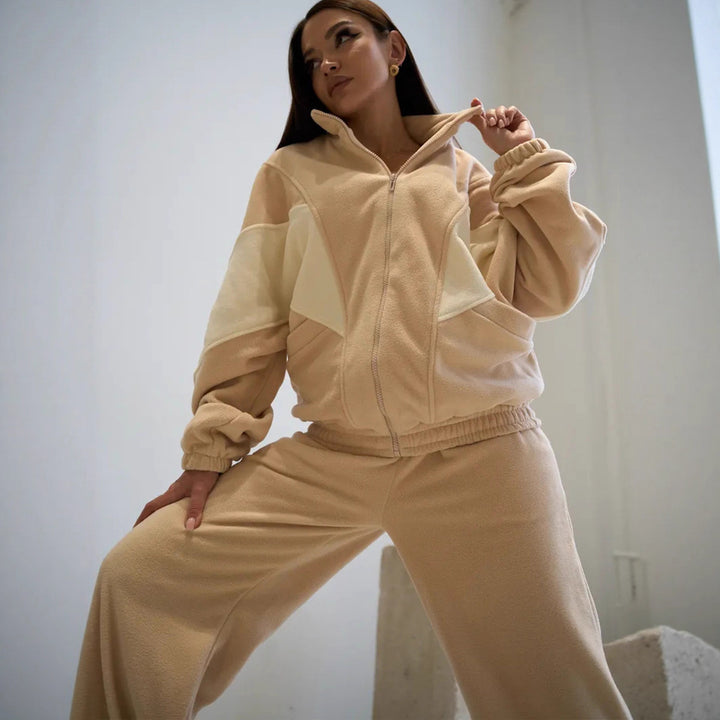 Damen Oversized Fleece-Lounge-Set mit Stehkragen, Reißverschlussjacke und weiter Palazzohose – Auréline