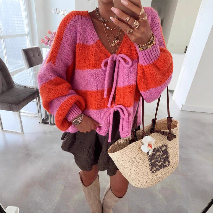Damen lockere Strickjacke mit breiten Streifen und Bindegürtel Echoarchiv