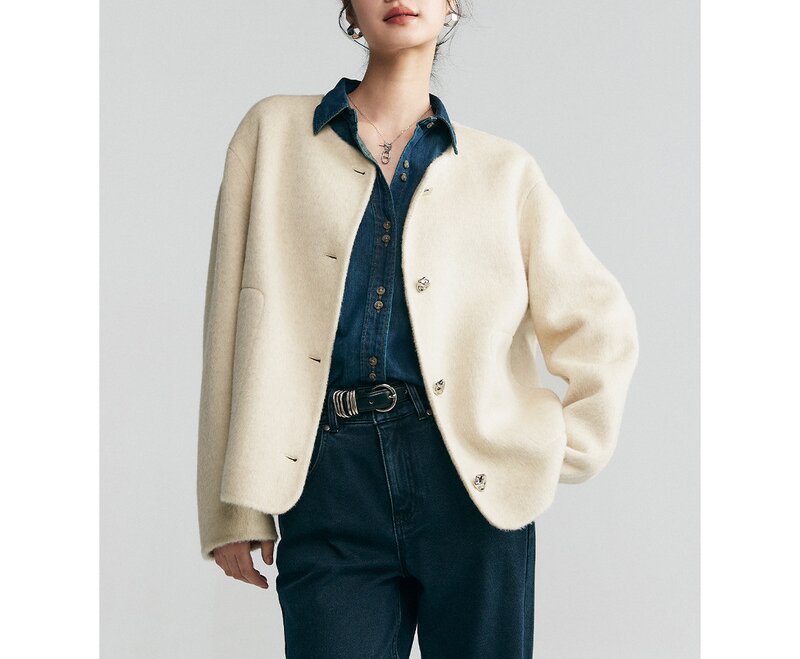 Damen Elegante und bequeme Strickjacke Echoarchiv