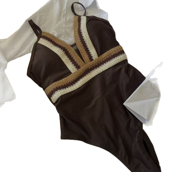 Damen Eleganter Einteiler-Badeanzug mit raffinierten Farbdetails Echo Archiv