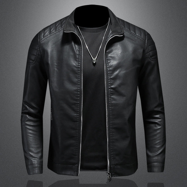 Herren Schlanker Lederimitat‑Blouson mit Stehkragen und gesteppter Schulterpartie Echo Archiv