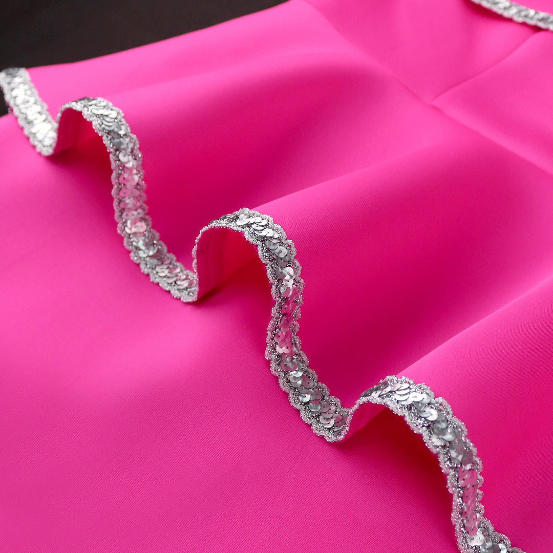 Damen elegantes Peplum-Kleid mit schulterfreiem Design und Glitzerdetails Echo Archiv
