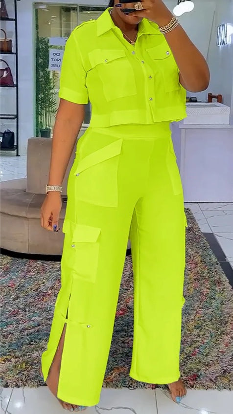 Damen nan zweiteiliges Hemd- und Cargo-Hosen-Set mit kurzem Oversize-Hemd, hoher Taille, weitem Bein und seitlichen Beinschlitzen Echo Archiv