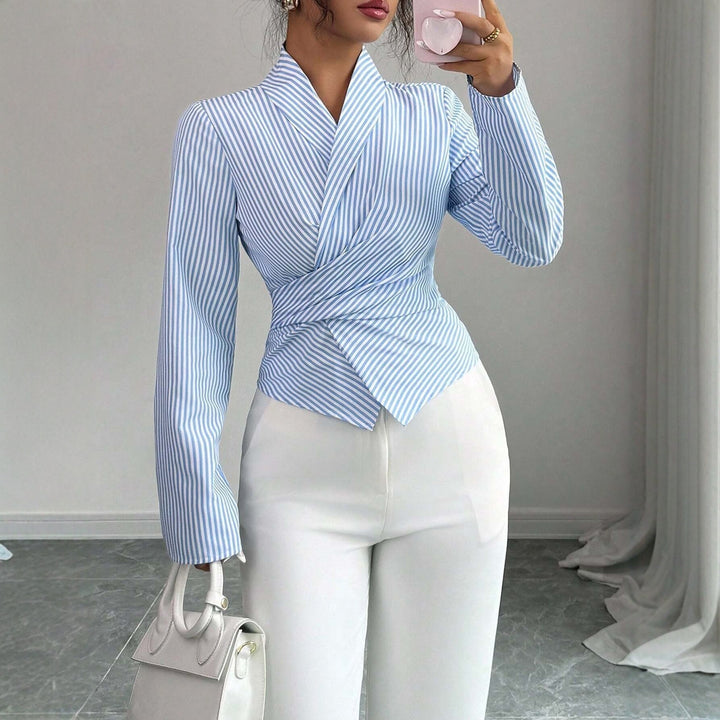 Damen Gestreifte Wickelbluse mit Schalkragen und taillierter Silhouette Echoarchiv